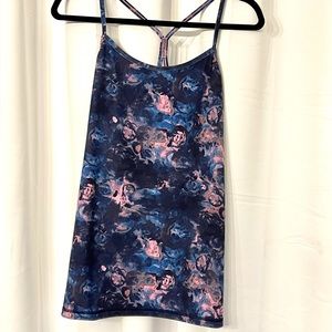 Lululemon power y tank size 10